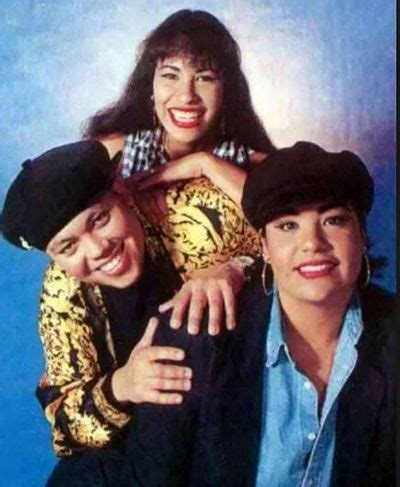 Selena Quintanilla Wiki, Height, Age, Death, Husband, Family, Biography ...