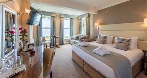 Deluxe Sea-Facing Rooms | Luxury Accommodation in Cornwall