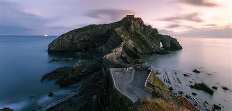 On the Coast of the Bay of Biscay (with Map & Photos)