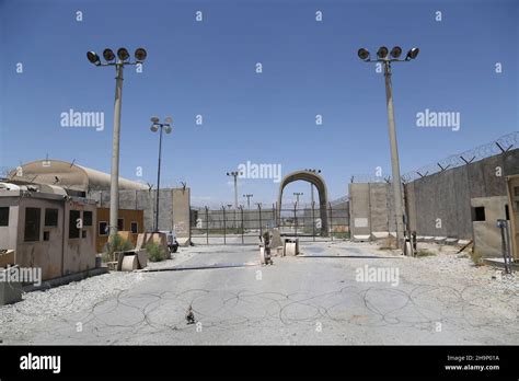 Bagram airfield hi-res stock photography and images - Alamy