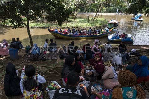 WISATA KEBUN BINATANG BANDUNG | ANTARA Foto