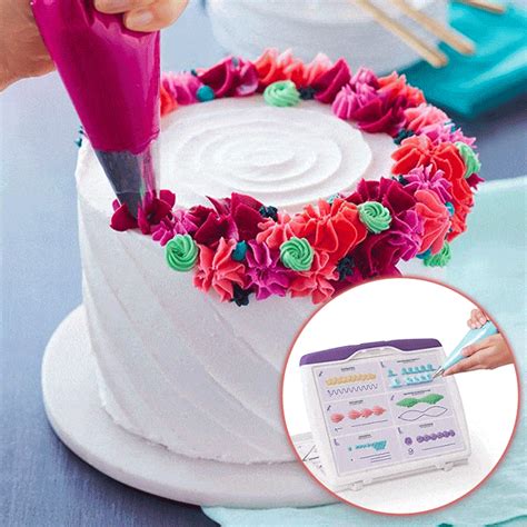 Hone your decoration skills and styles in making a fantastic cake! A handy kit that provides ...