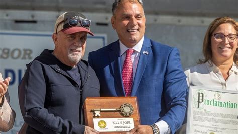 Billy Joel has Oyster Bay street named after him - Newsday