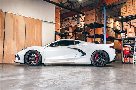 Arctic White C8 Corvette Lowered on VR Forged D01 Wheels - Vivid Racing News