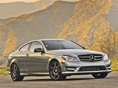 Mercedes-Benz C350 4Matic Review by AutoGuide - autoevolution