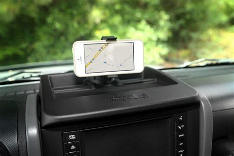 Where To Mount Phone In Car While Driving For Safety?