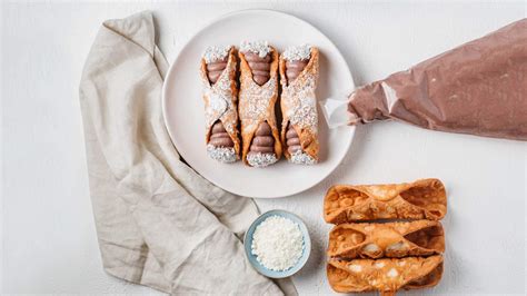 Melbourne's Dedicated Cannoli Factory Is Now Delivering Its DIY Dessert Kits Nationwide ...