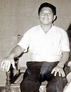 [FYI] Barack Obama`s Stepdad (Lolo Soetoro) is indonesian | Tony Wijaya