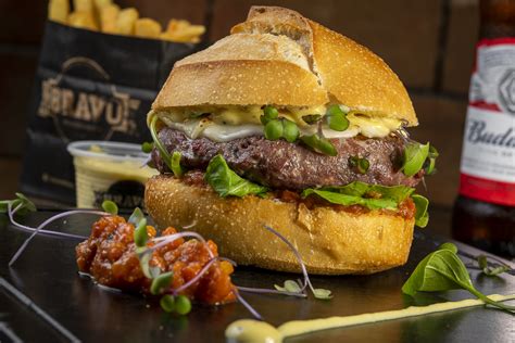 Bravo Burger abre nova unidade em Lauro de Freitas | Let’s Go