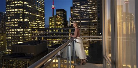 Cosmopolitan Hotel Toronto - Downtown Toronto Hotels