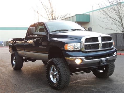 2004 Dodge Ram 2500 SLT/ 4X4 / 5.9L DIESEL/ 6-SPEED MANUAL/LIFTED