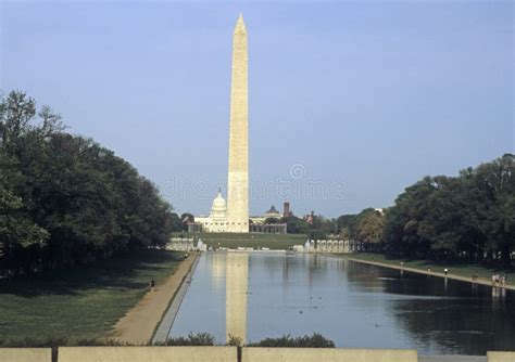 Washington Monument and Reflection Pool Editorial Photography - Image of monument, icon: 23268137