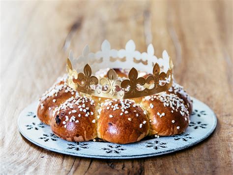 Our baking recipe for the traditional Three Kings Cake - Newly Swissed ...