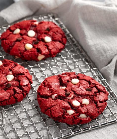 Red Velvet Cake Mix Cookies (4 ingredients!) - The Chunky Chef