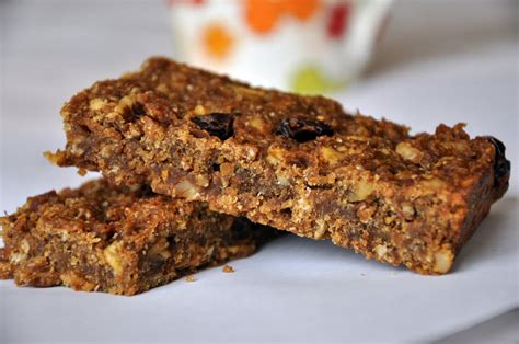 Served with love: Healthy Muesli Bars