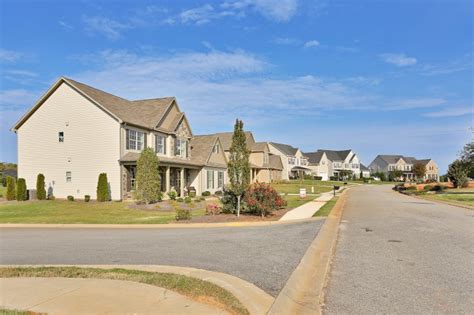 Why Move to Simpsonville, SC? — Livian Estates