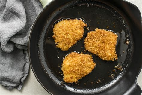 Classic Breaded Veal Cutlets Recipe