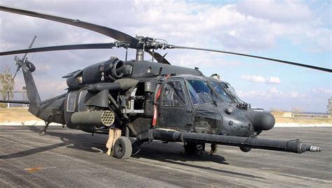 MH-60L DAP in 2020 | Black hawk helicopter, Helicopter, Military helicopter