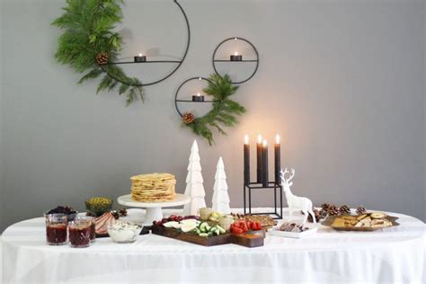 Einfalt jólaboð í Julefrokost stíl | Table decorations, Table settings, Decor