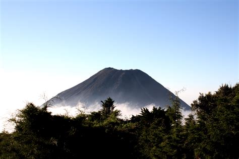 Free picture: Izalco, volcano, partially, covered, clouds, natural ...