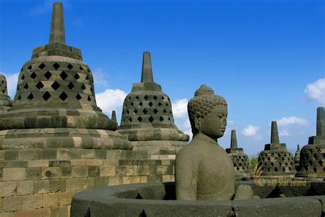 Borobudur Temple | Yogyakarta Places of Interest - Central Java Indonesia