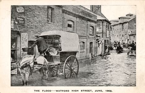 Hertfordshire Genealogy: Places: Watford: Lower High Street in Postcards