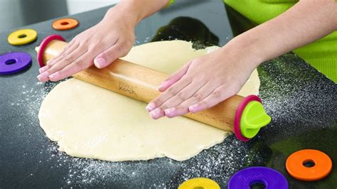 This Ingenious Rolling Pin Uses Rings For Consistent, Adjustable Dough ...