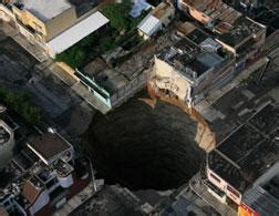 How will they fix the giant sinkhole in Guatemala City?