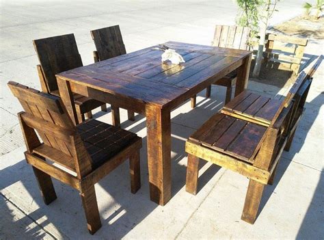 Wooden Pallet Dining Table and Chairs Set | 99 Pallets