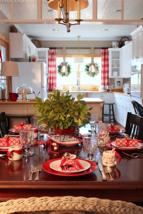 14 Fabulous Farmhouse Christmas Kitchen Ideas - The Turquoise Home