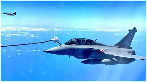 IAF Rafale jets get mid-air refueling at 30,000 feet; check pics | India News | Zee News