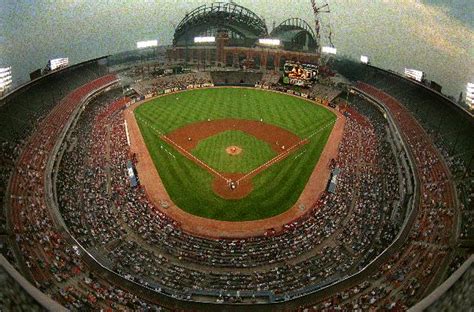 County Stadium - History, Photos and more of the Milwaukee Brewers ...