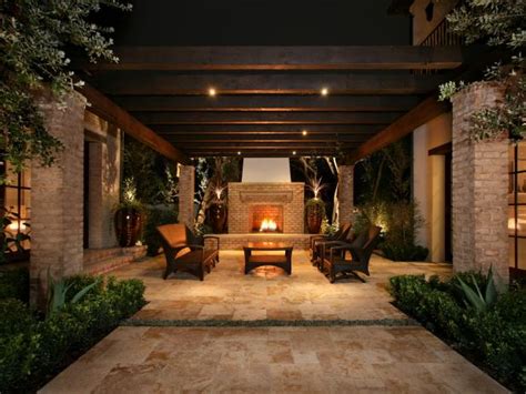 Courtyard Ideas and Pictures | HGTV