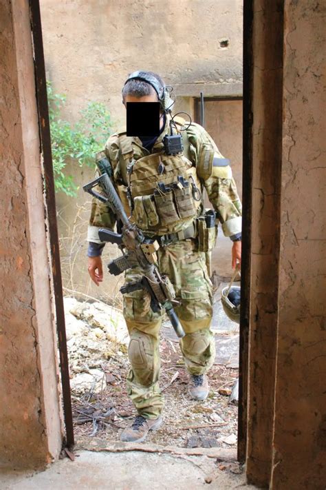 29 best Special Air Service (British SAS) images on Pinterest | Special air service, Special ops ...