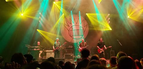 Ween Live at Capitol Theatre on 2018-12-15 : Free Download, Borrow, and Streaming : Internet Archive