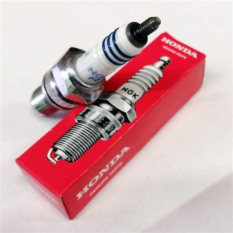 Honda IMR9E-9HES spark plug for Honda CB1000R