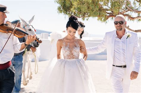 A Glamorous Santorini Wedding That Went Viral | Paree & Adrian