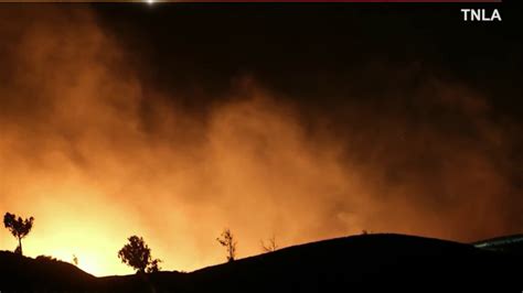 Fire expands to 2,400 acres, forces evacuations – NBC Los Angeles