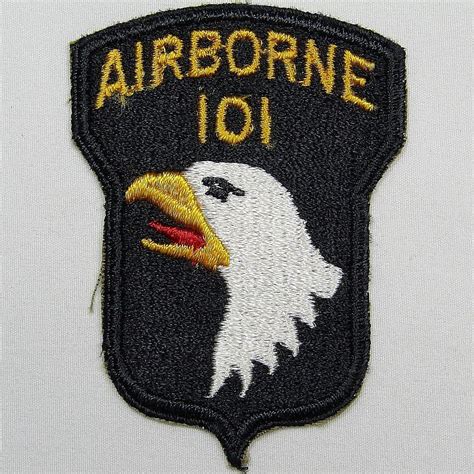 Uncommon WWII 101st Airborne Division One – Piece Patch – Griffin Militaria