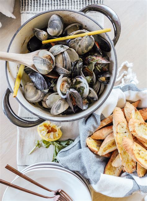 Green Curry Clams & Mussels - Chris Loves Julia | Recipe | Spicy recipes, Green curry, Healthy ...