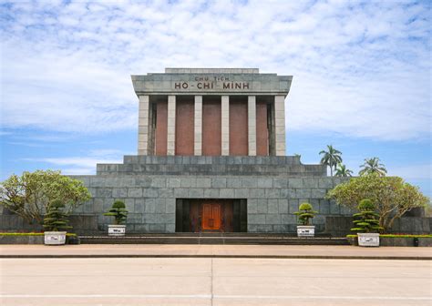 Ho Chi Minh Mausoleum - SilverKris