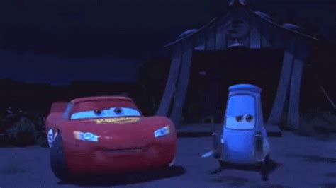 Cars Lightning Mcqueen GIF - Cars Lightning Mcqueen Guido - Discover & Share GIFs