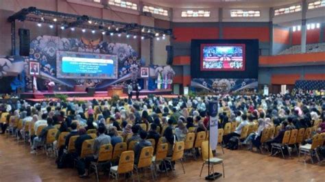 Wisuda Ke 115, Universitas Negeri Malang Kukuhkan 1.086 Wisudawan | Kliping Berita UM