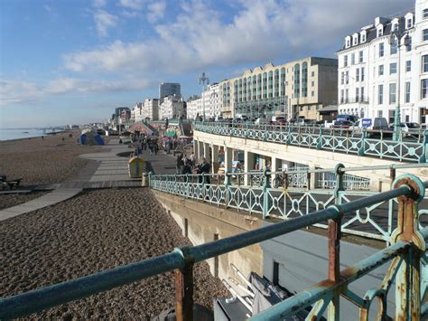 Brighton & Hove Pictures: Seafront / 1