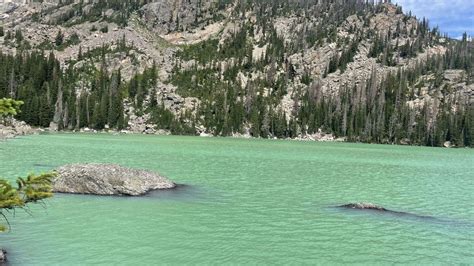 Lake Haiyaha in Rocky Mountain National Park has turned green | 9news.com