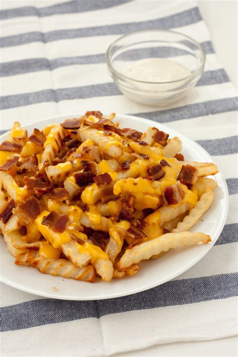 Bacon Ranch Cheese Fries | Chick and her Cheese