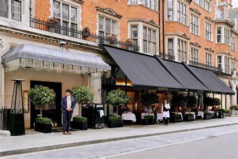 Finest Outdoor Places for Al Fresco Dining from 12th April - Luxury Restaurant Guide