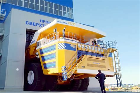 BELAZ 75710 Claims World's Biggest and Heaviest Dump Truck Title - The Fast Lane Truck