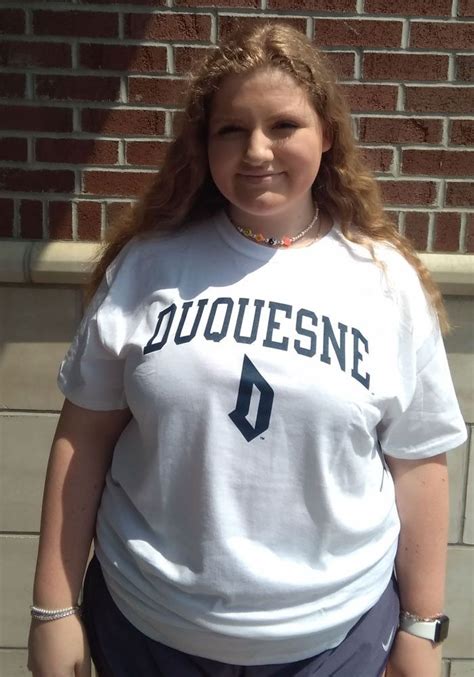 Rally Duquesne Dukes White Arch Mascot Short Sleeve T Shirt | Short sleeve, Navy blue tee, T shirt