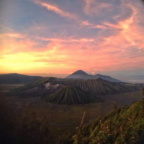 Bromo Sunrise View Point | Sunrise view, Sunrise, Probolinggo